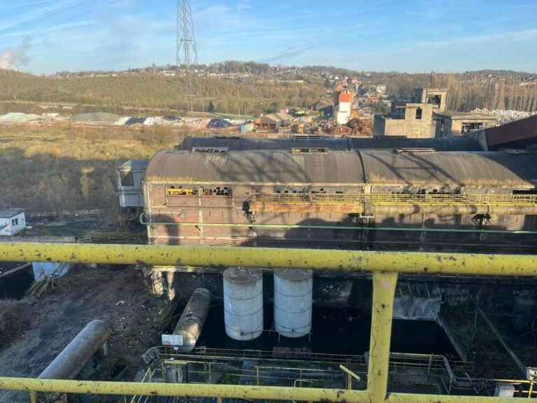 Decommissioning experts